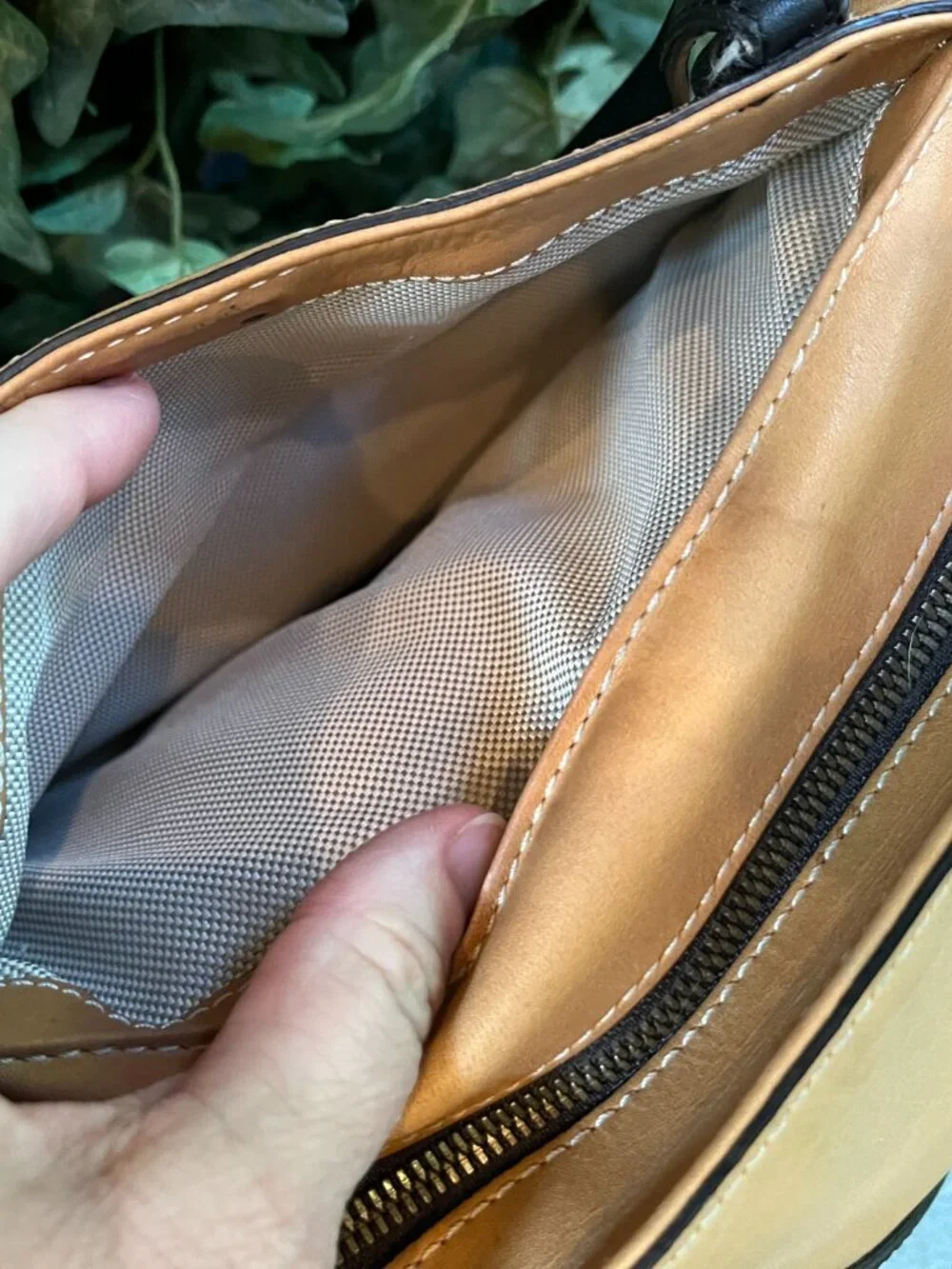 Tumi Sycamore Tote Bag In Bridle Leather Santa Monica Collection Large Purse
